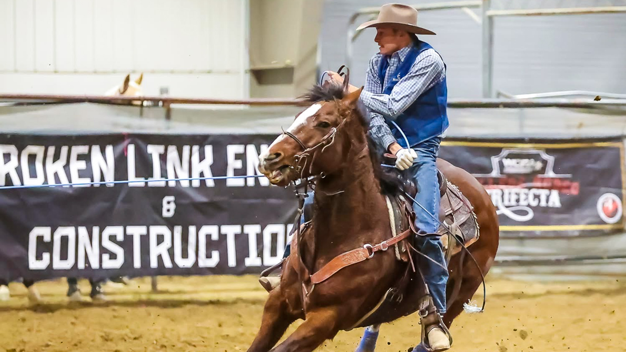 Brayden Fillmore Kicks Off First Rodeo of the Spring Season!